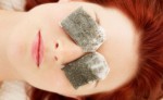 how-to-remove-dark-circles-use-tea-bags