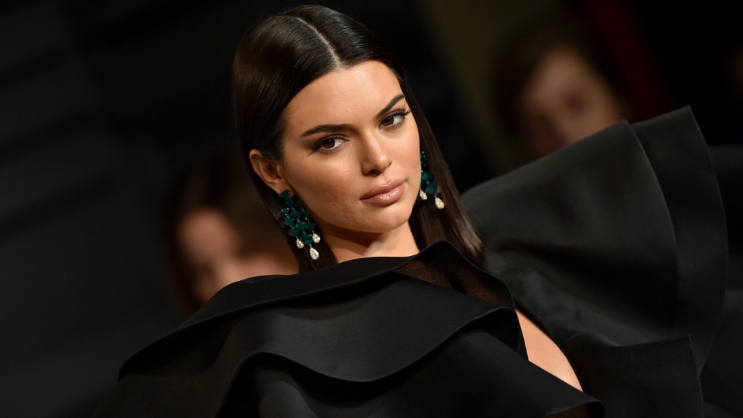 How to style and look like Kendall Jenner | Pamper.My