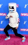 rs_634x1024-180820171756-634.marshmello-2018-mtv-vmas.ct.082018