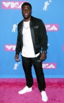 rs_634x1024-180820174940-634-kevin-hart-mtv-vmas.ls-82018