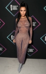 rs_634x1024-181111194937-634-kim-kardashian.cm.111118